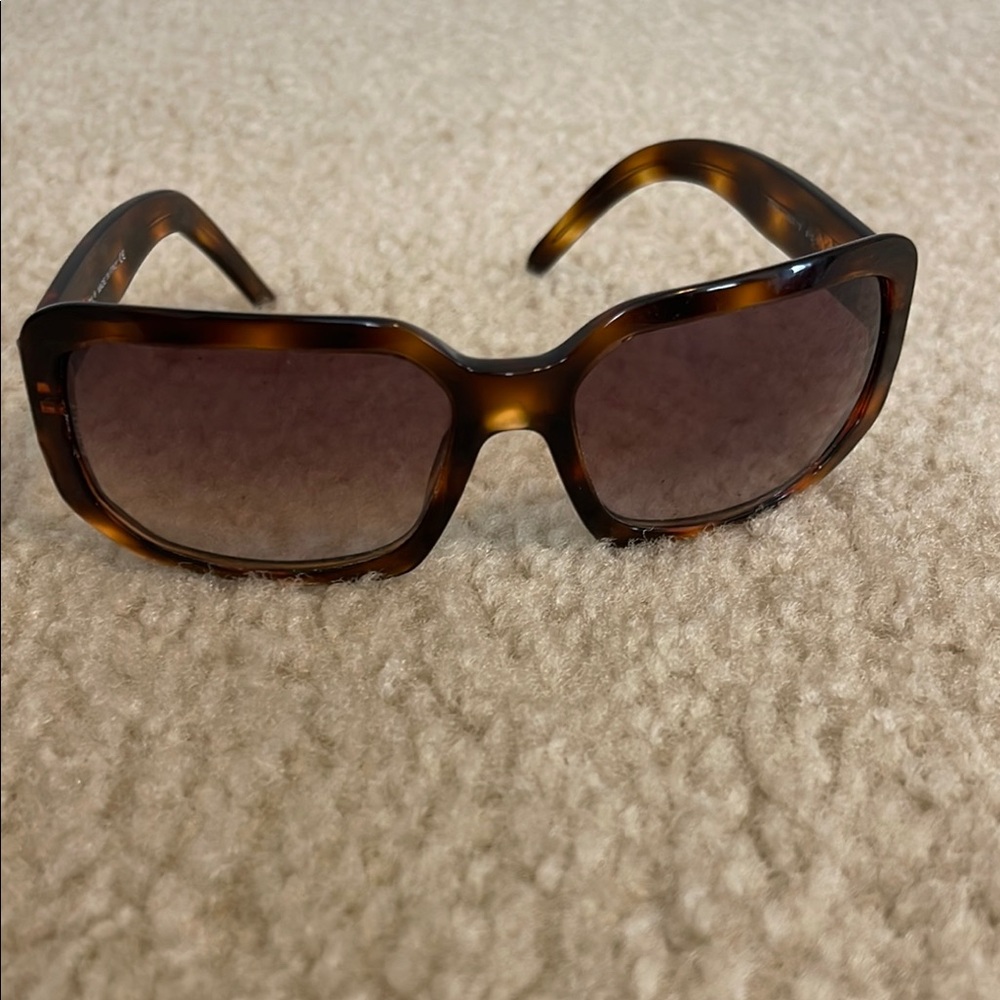 Chanel Tortoise Shell Women's Sunglasses Rare Vintage